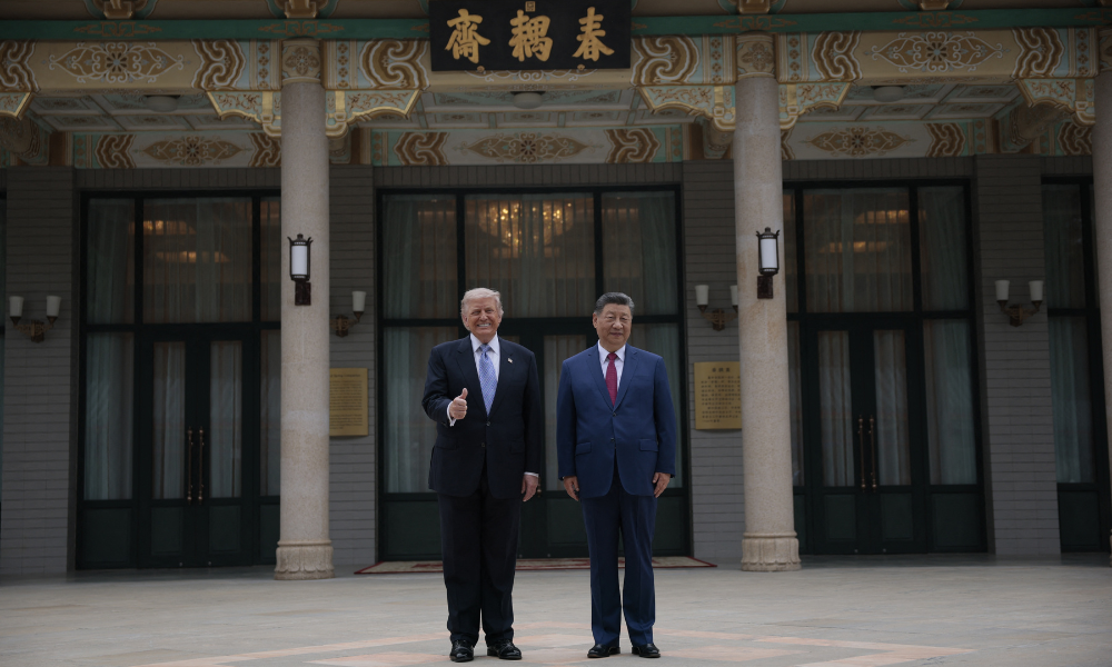 trump-conclui-visita-a-china-com-‘acordos-fantasticos’-e-oferta-de-ajuda-em-ormuz