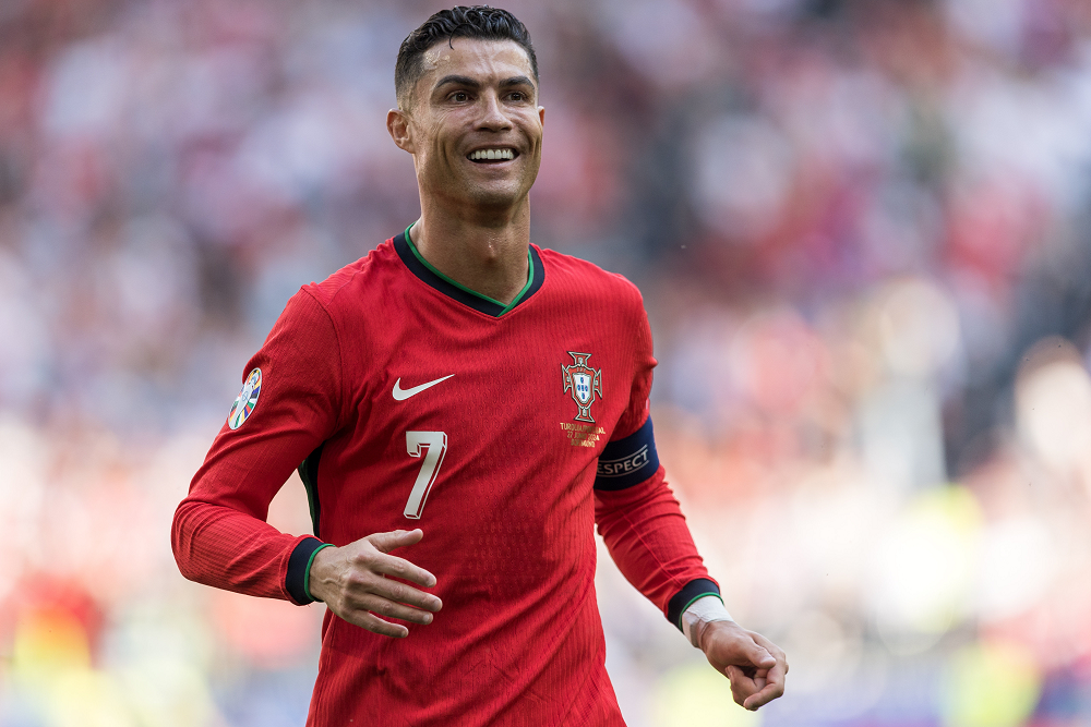cristiano-ronaldo-compra-parte-da-dona-da-caze-tv,-a-livemode