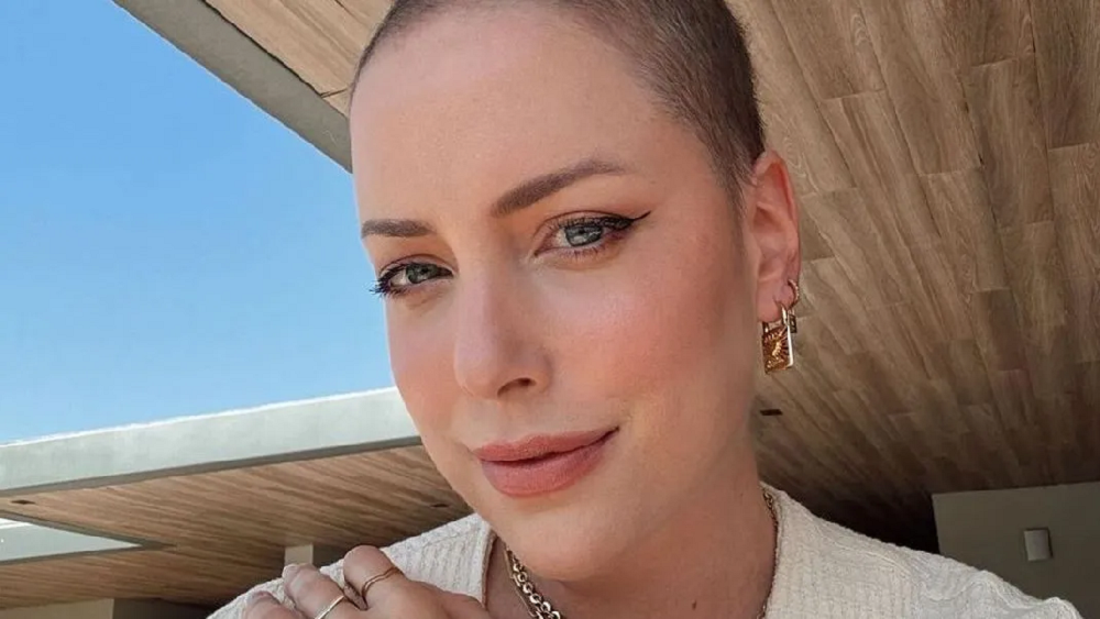 fabiana-justus-comemora-fim-do-tratamento-contra-cancer-e-faz-fotos-com-seu-medico