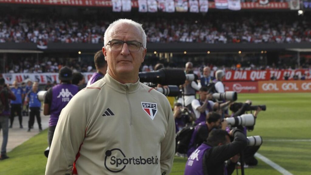 sao-paulo-acerta-retorno-do-tecnico-dorival-junior