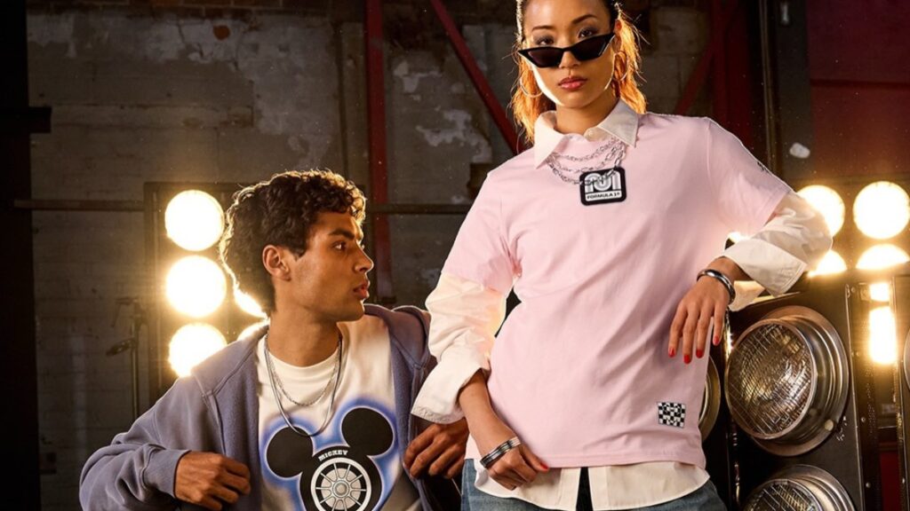 disney-e-f1:-o-automobilismo-vira-moda,-cultura-pop-e-desejo