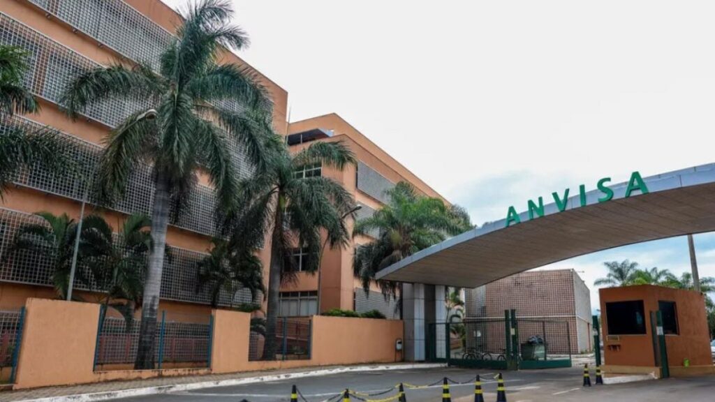 anvisa:-o-que-e,-o-que-faz-e-o-que-a-agencia-regula-no-brasil