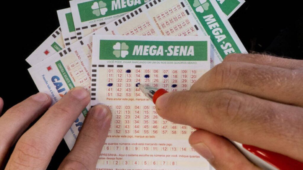 tres-apostas-do-pr-faturam-ate-r$90
mil-com-a-quina-na-mega-sena